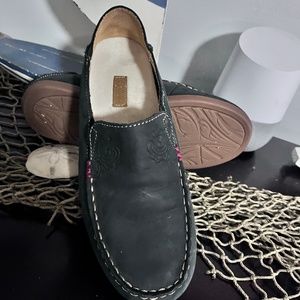 New OluKai slip on suede shoes